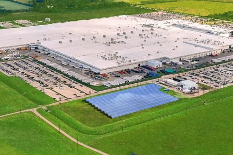 Image: photos/daikinsolarproject.jpg